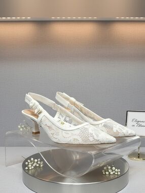 a new day Cream 'Milan' Lace Slingback Kitten Heels